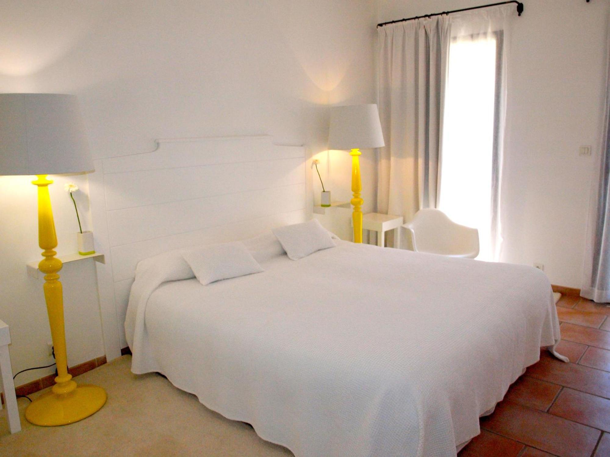 Le Relais D'Angelique Bed and Breakfast Lunel  Exteriör bild