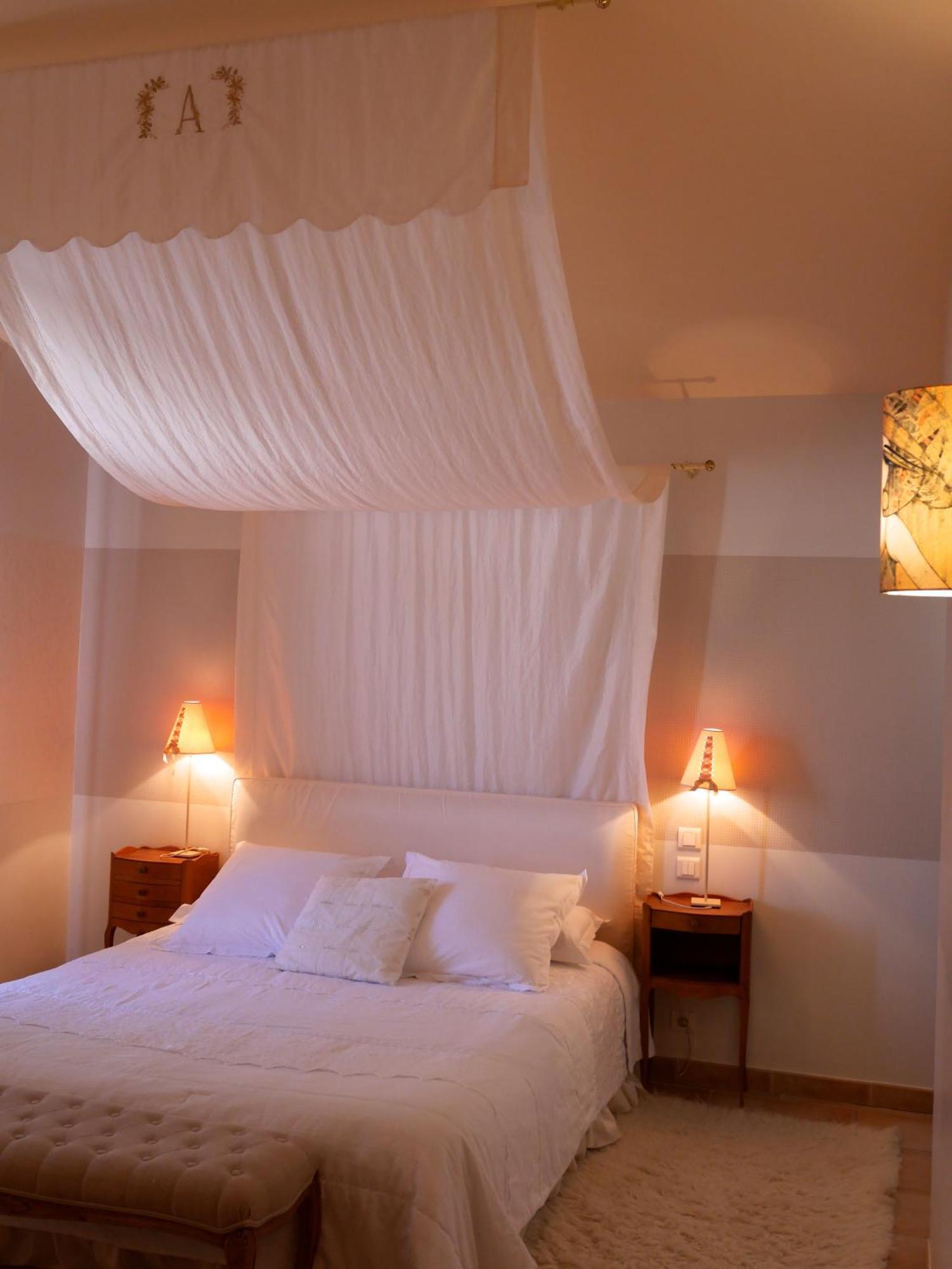 Le Relais D'Angelique Bed and Breakfast Lunel  Rum bild