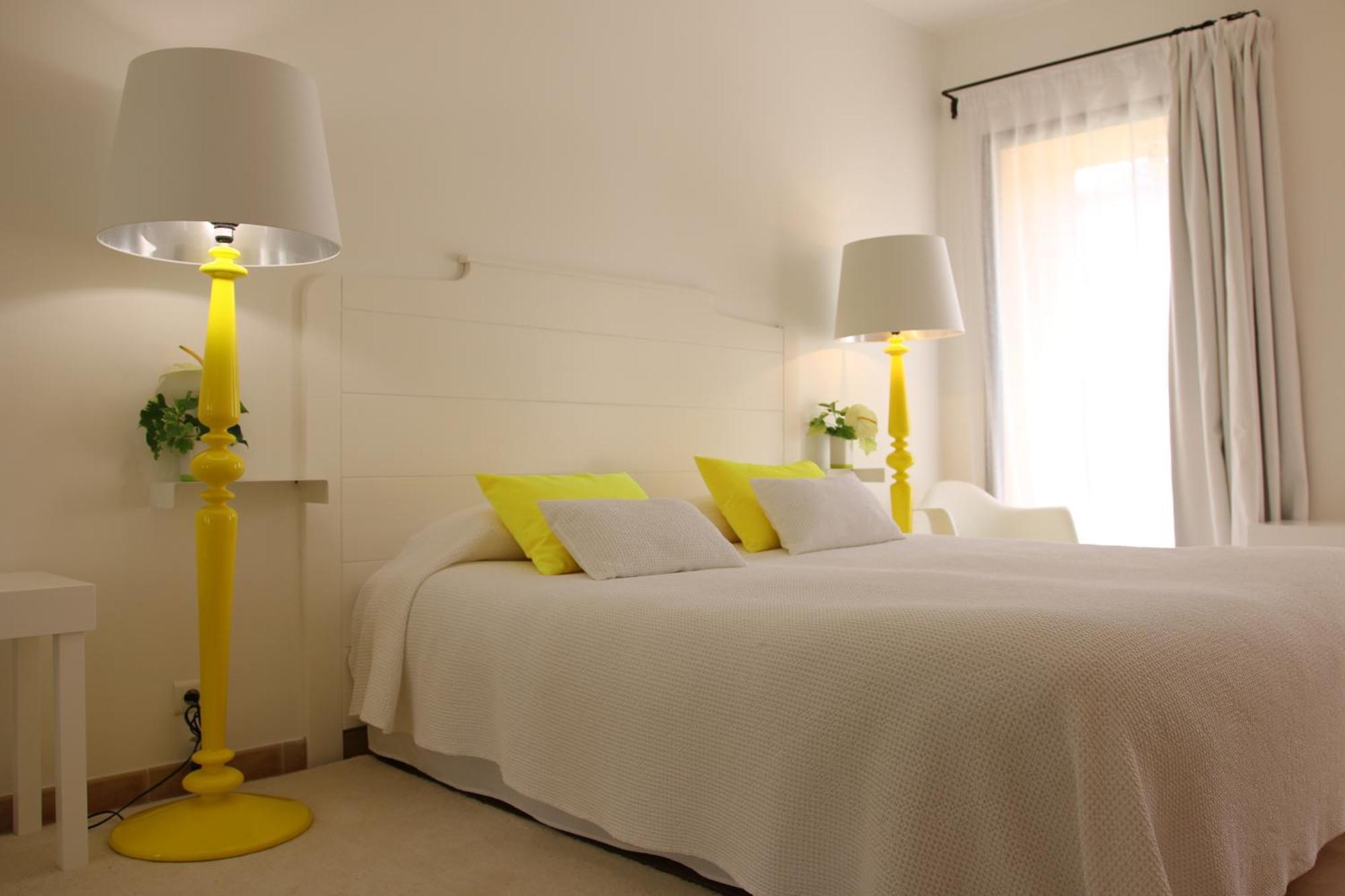 Le Relais D'Angelique Bed and Breakfast Lunel  Rum bild